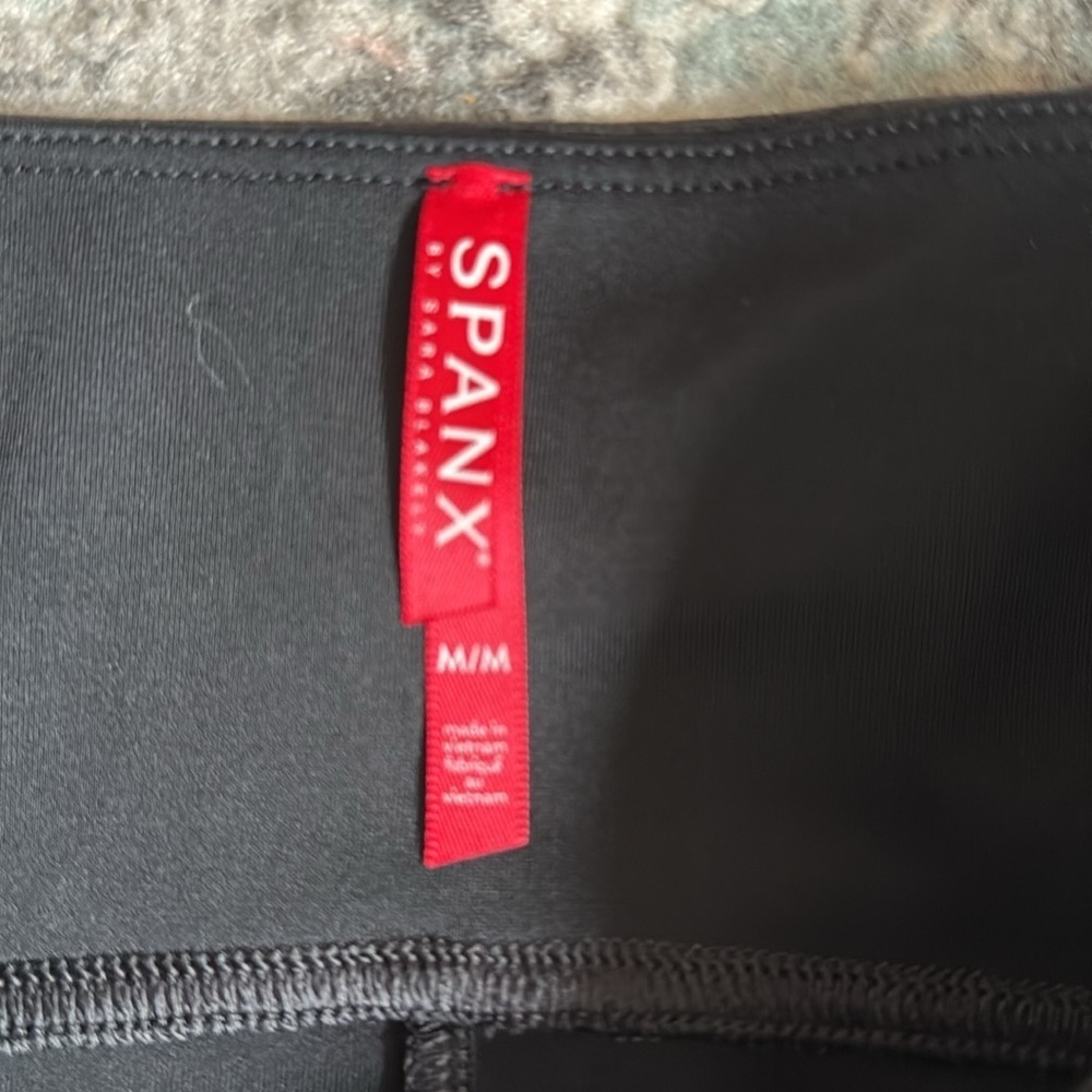Spanx Faux Leather Leggings - Picture 3 of 8